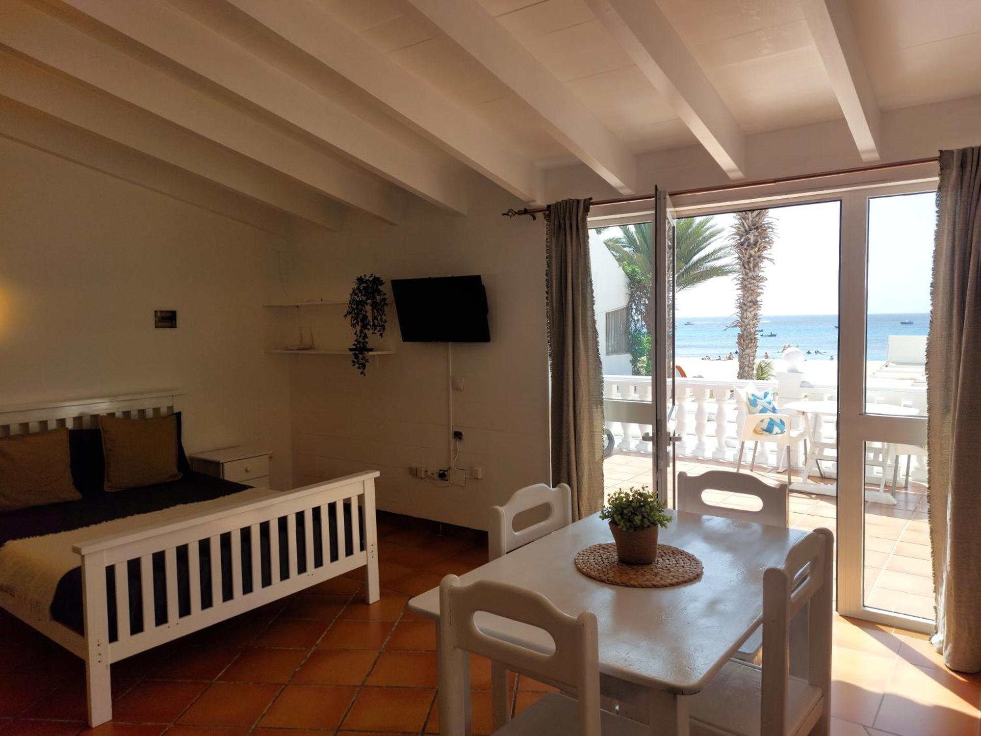 Vista Mar - Seafront Holiday Apartments Santa Maria Kültér fotó